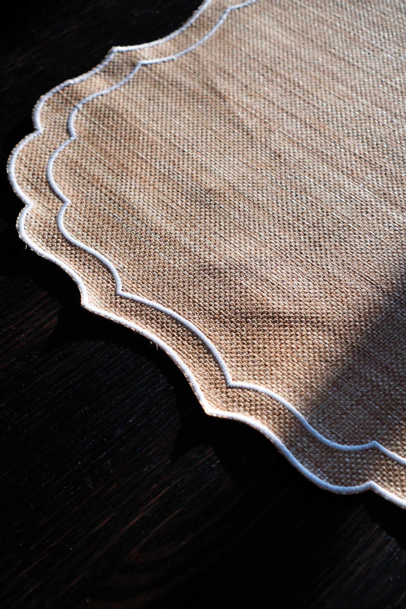 Krinkle Raffia (Natural/ White)